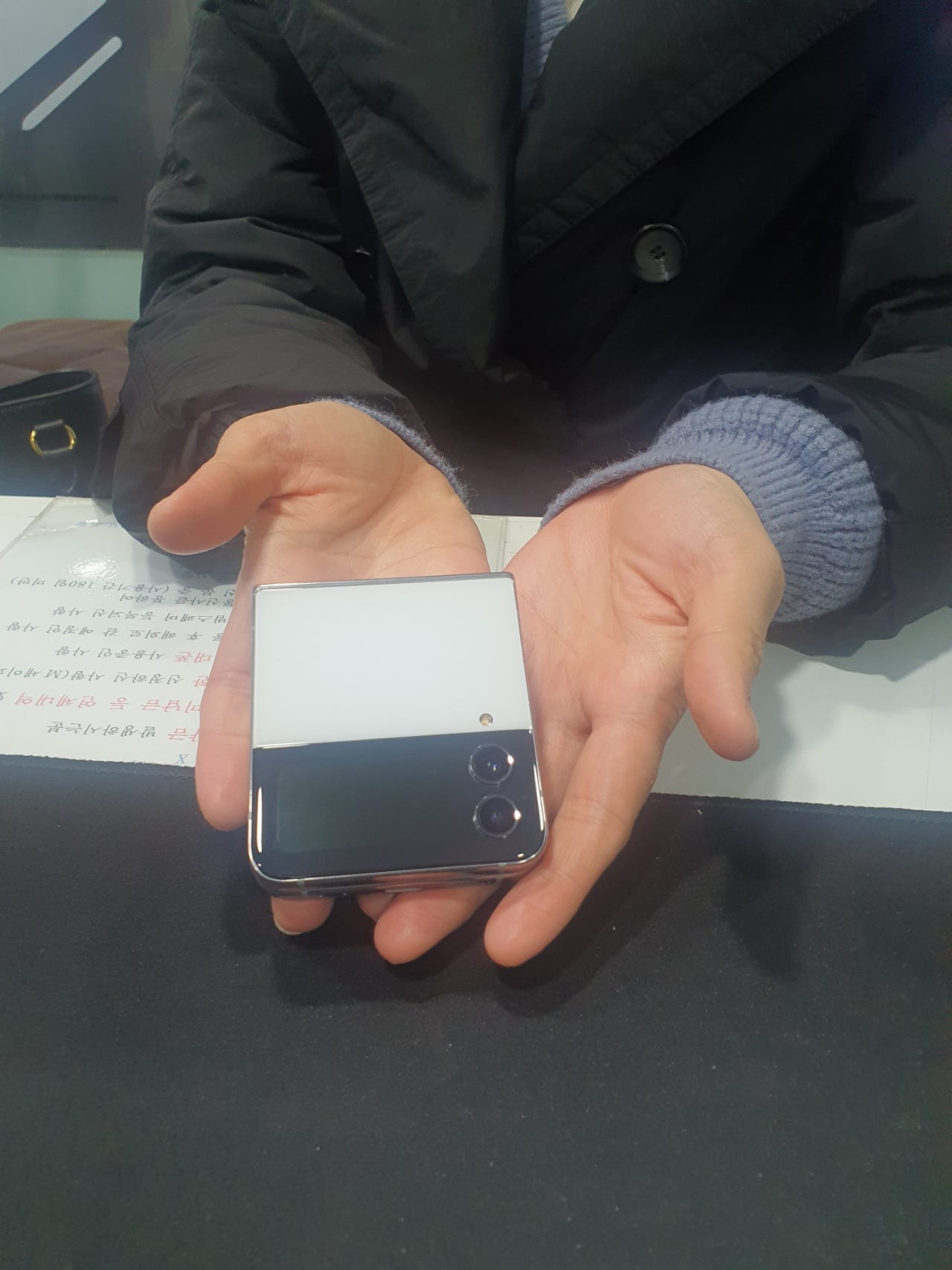 부천 ㅇㅈㅎㅇ 갤럭시 Z플립4 후기~~