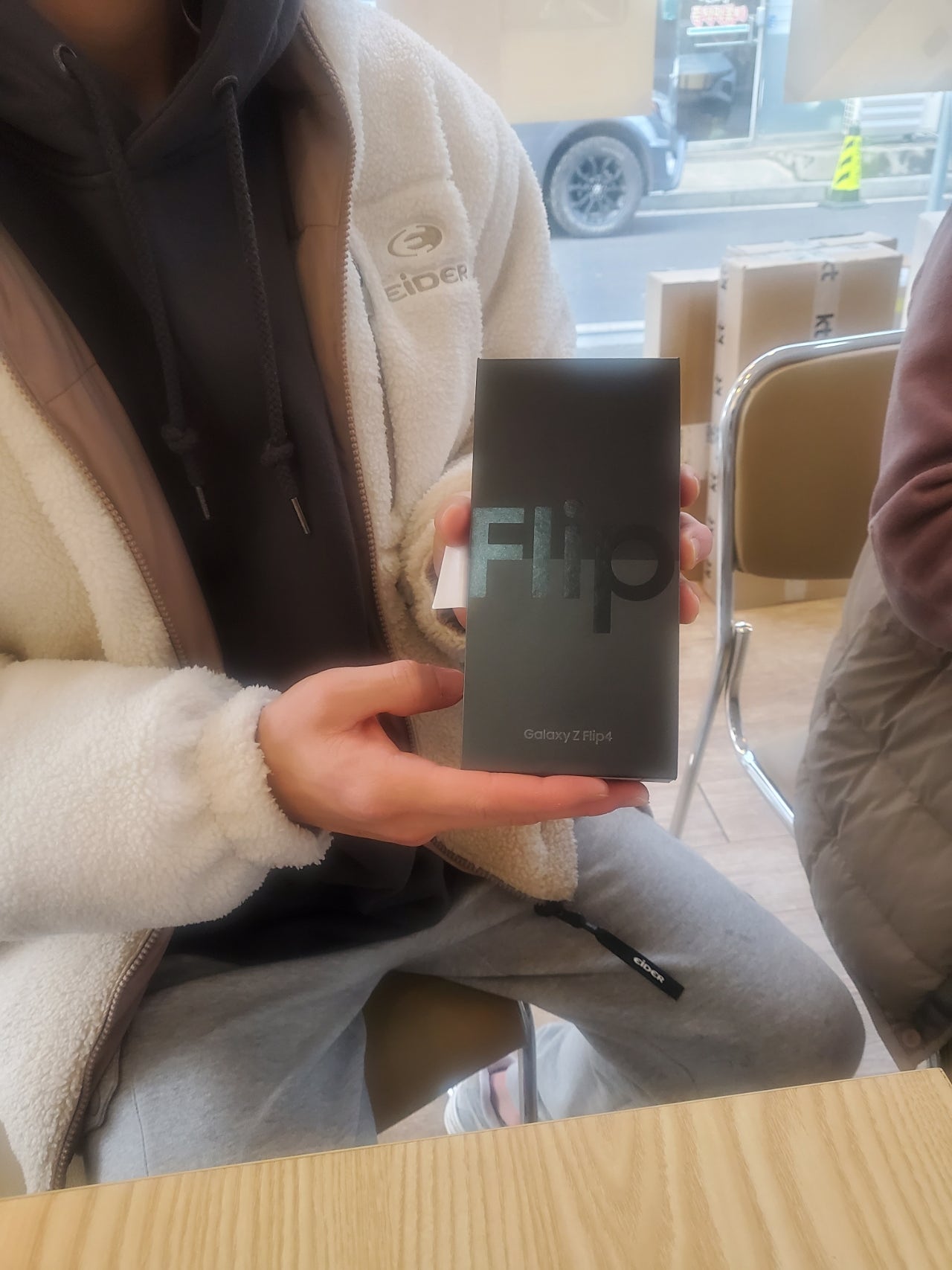 일산 ㅋㅍㄷㅇ 플립4 구매후기
