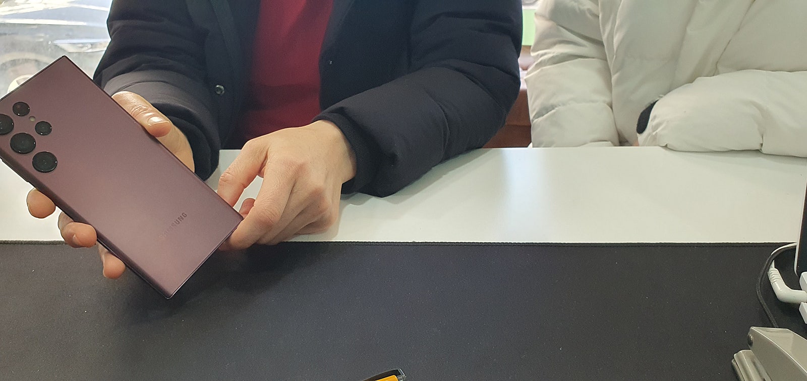 부천 성지에서 지인통해서 갤럭시S22울트라 구매했어요