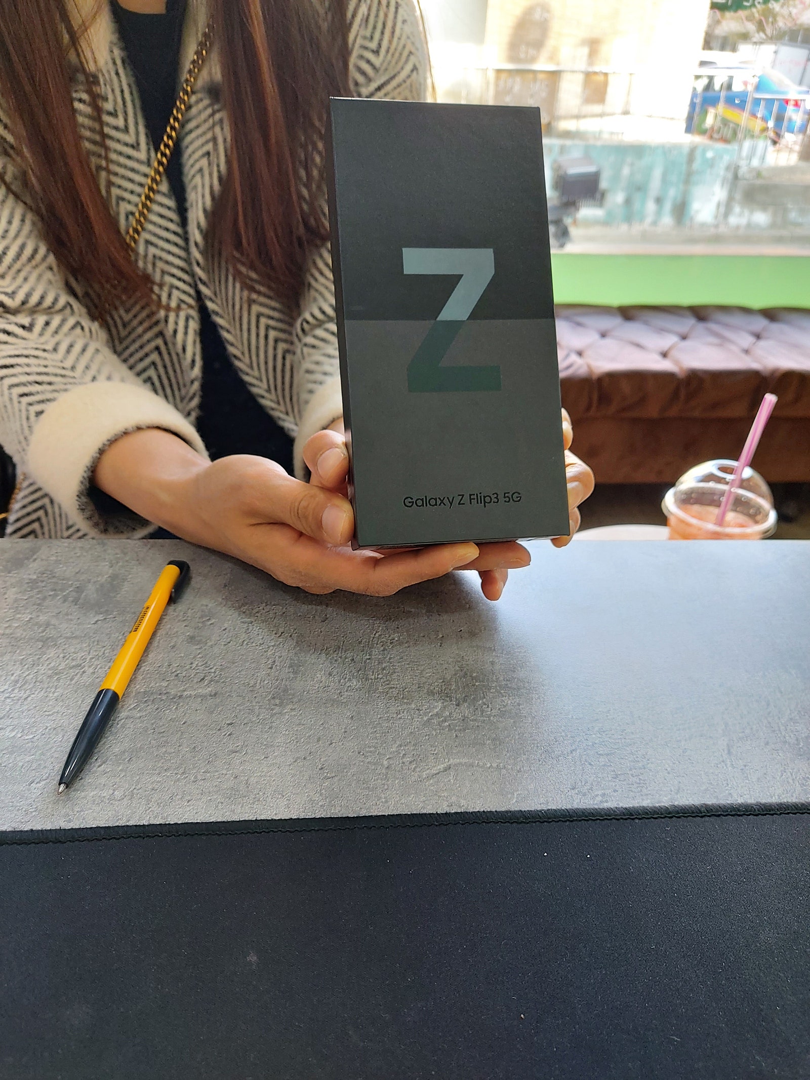 👍👍 부천 유명성지에서 z플립3 구매했어용