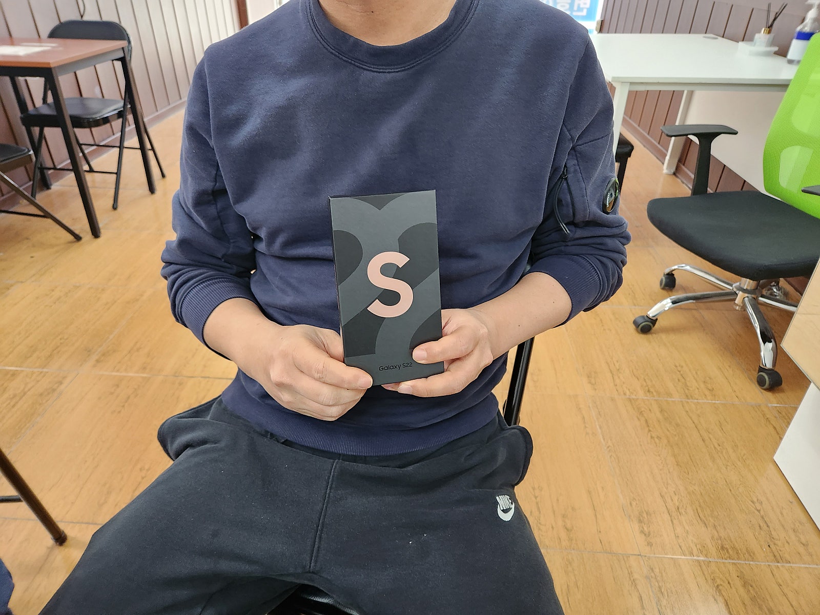 군포당동 ㅂㄷㅋㅍ 옆집 s22 와이프 폰 개통
