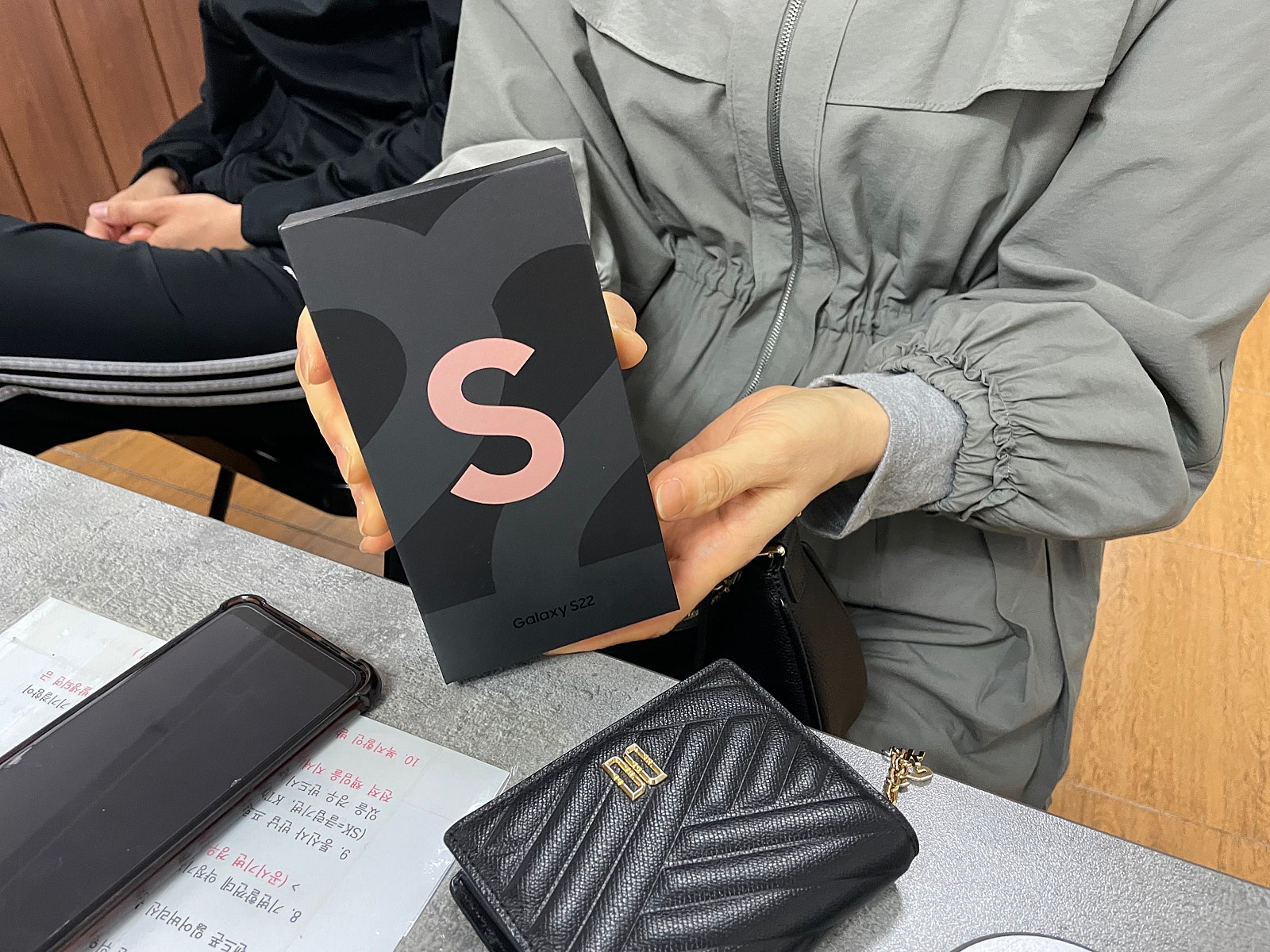 군포 당동 ㅂㄷㅋㅍ 옆집 s22 어머니폰 개통이요!!