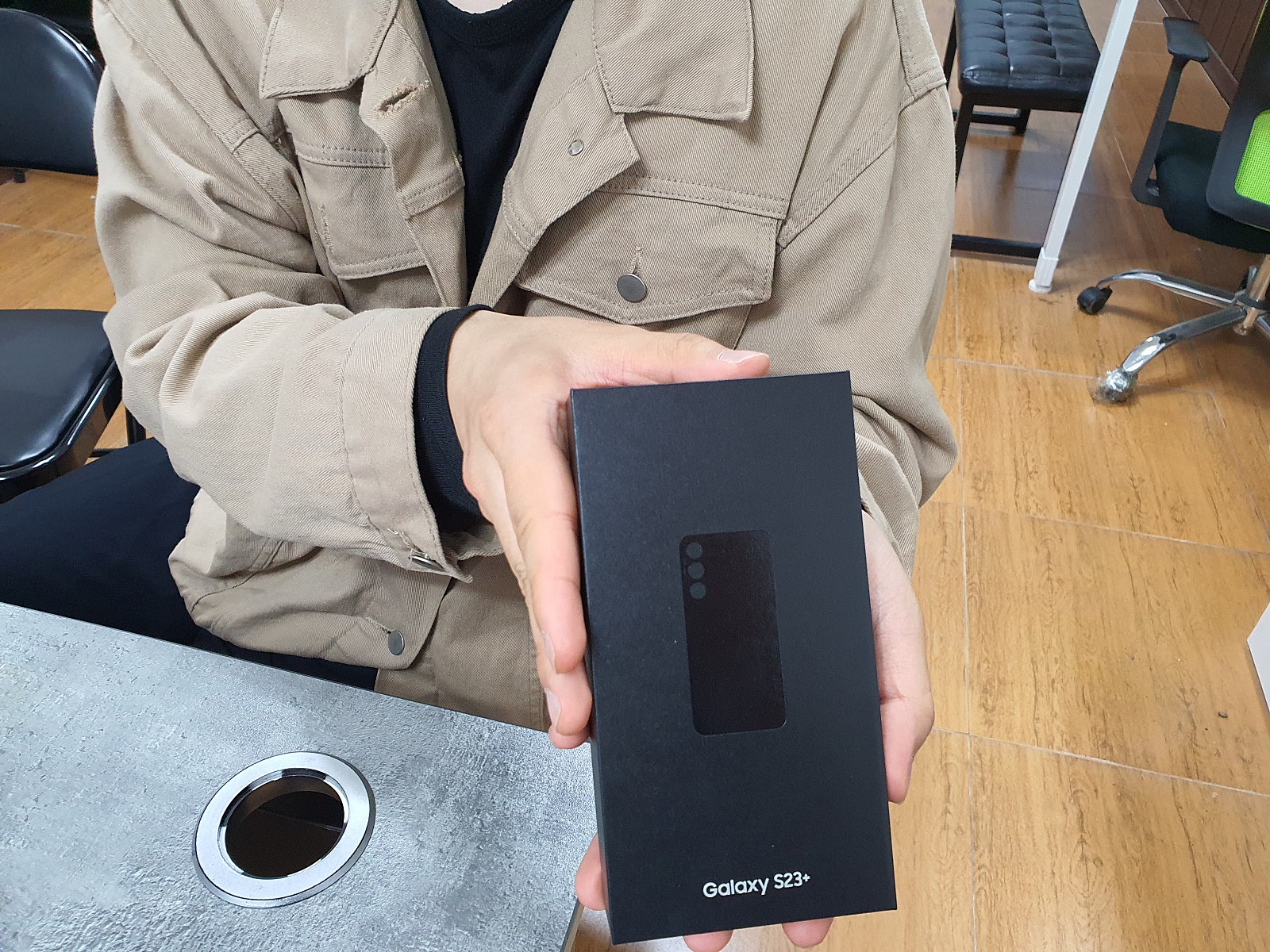 군포 당동 ㅂㄷㅋㅍ 옆집 s23 플러스 잘개통하고 가요!!