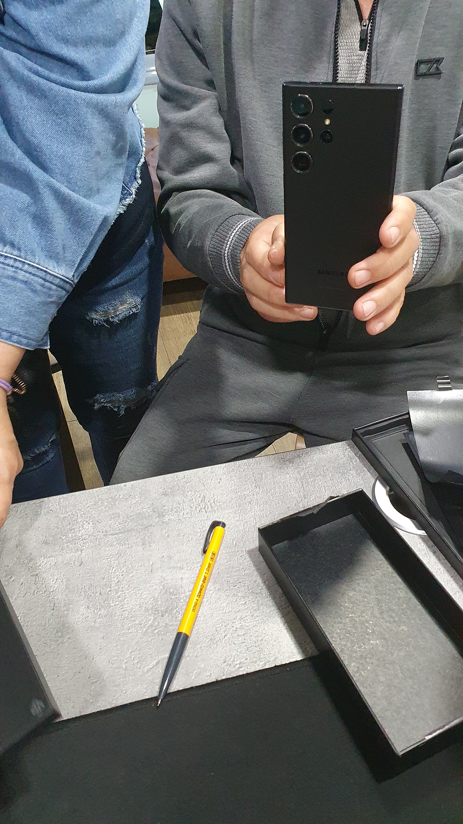 ⭐ 𝗚𝗮𝗹𝗮𝘅𝘆 𝗦𝟮𝟯 𝗨𝗹𝘁𝗿𝗮 부천 유명성지에서 구매하고 왔습니다 ! ( 부천 ㅇㅈㅎㅇ )
