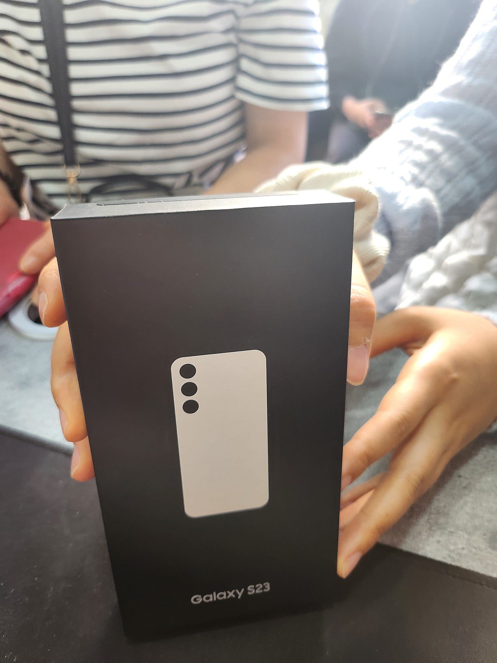 ⭐ 𝗚𝗮𝗹𝗮𝘅𝘆 𝗦𝟮𝟯 부천 유명성지에서 구매하고 왔습니다 ! ( 부천 ㅇㅈㅎㅇ )