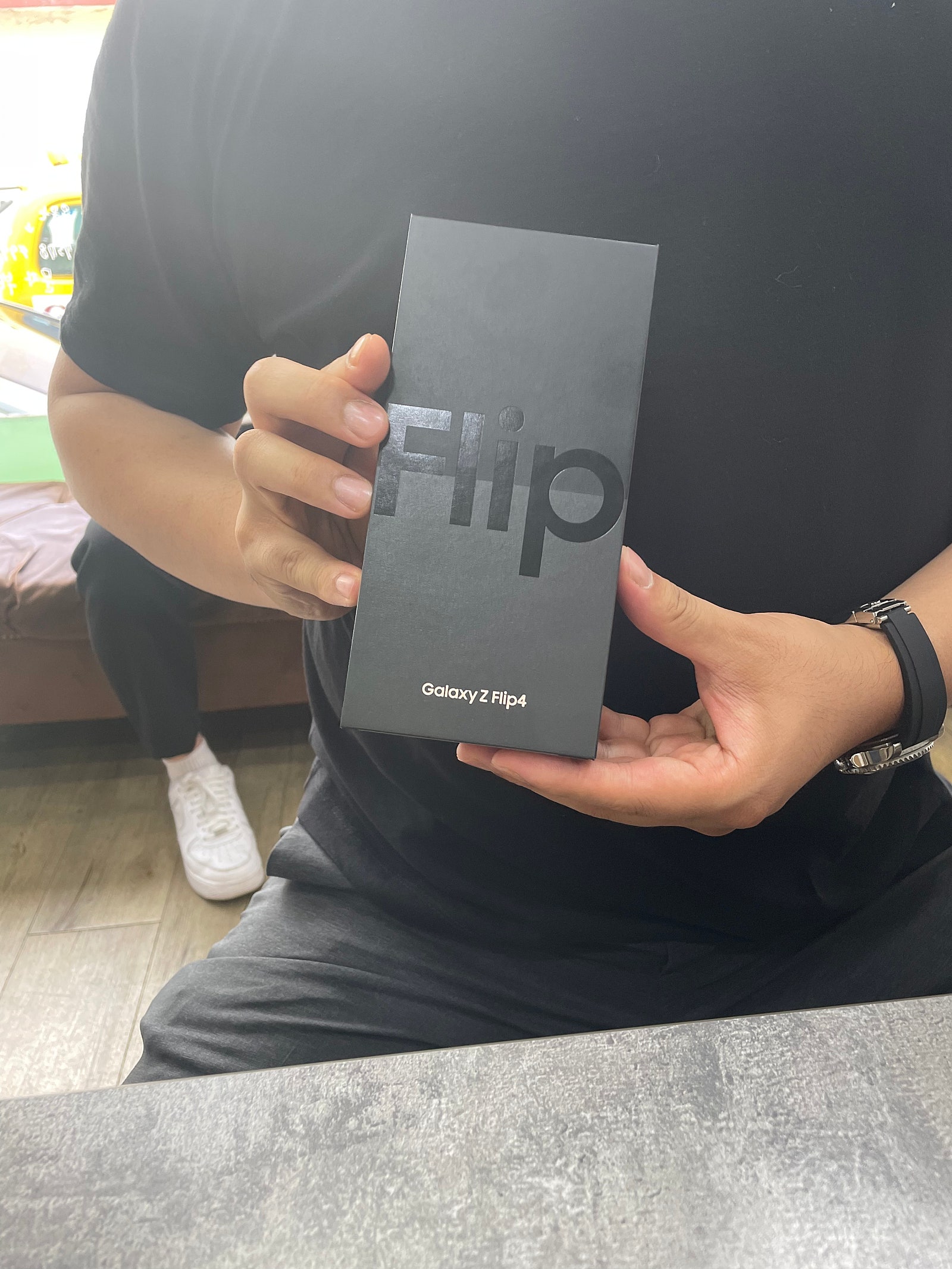 ⭐ 𝗚𝗮𝗹𝗮𝘅𝘆 𝗭 𝗙𝗹𝗶𝗽𝟰 부천 유명성지에서 구매하고 왔습니다 ! ( 부천 ㅇㅈㅎㅇ )