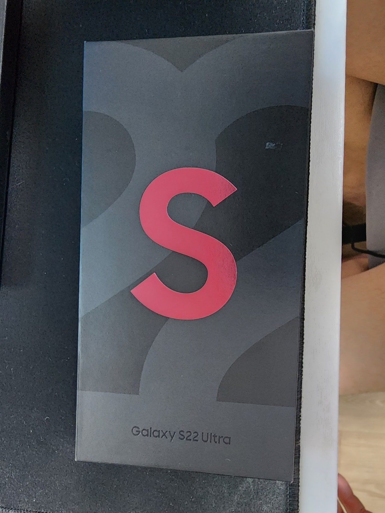 부천 ㅇㅈㅎㅇ 옆에 성지에서 갤럭시S22 울트라 개통했습니다.