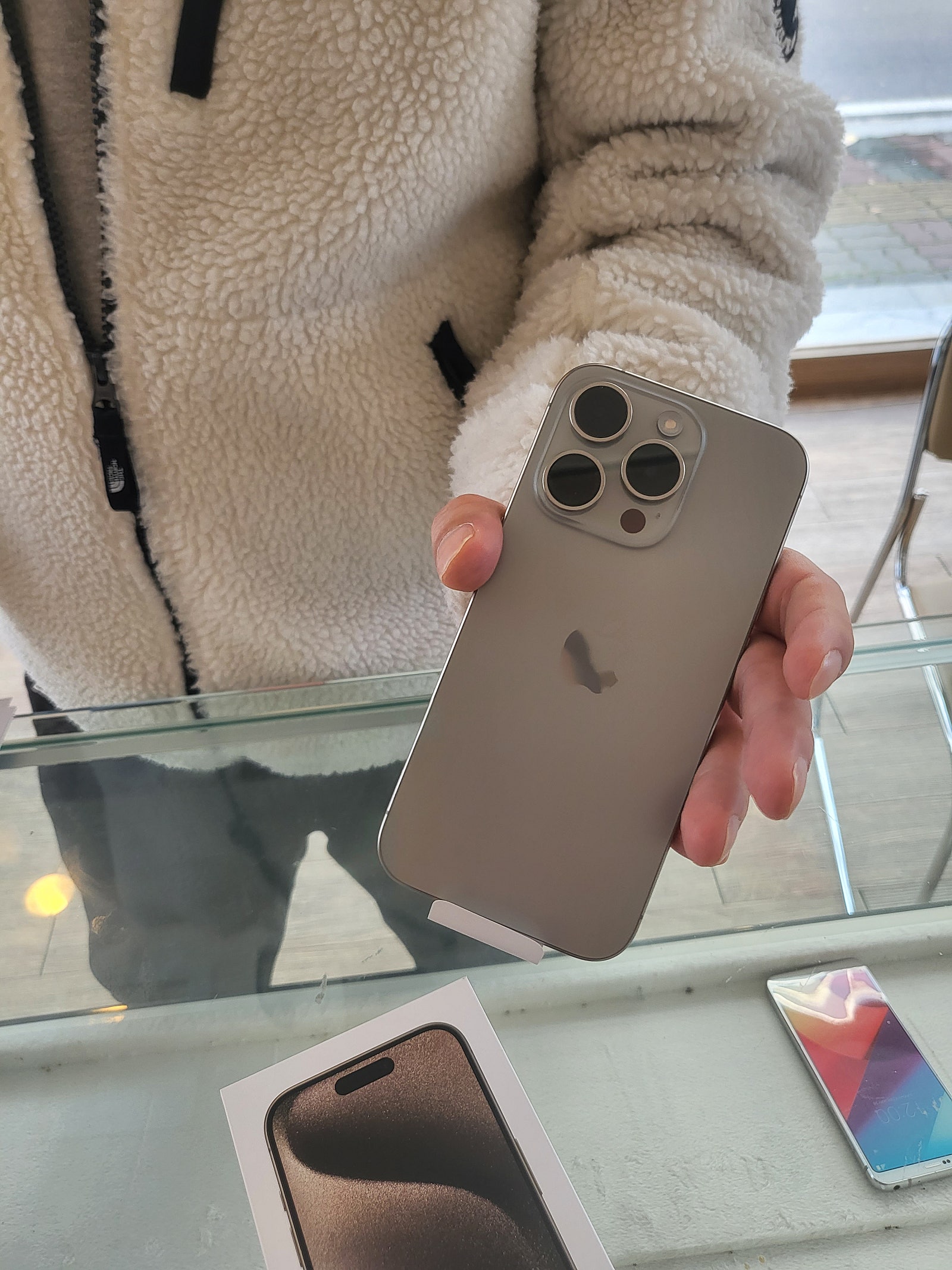 일산 lg 아이폰 네추럴 개통후기