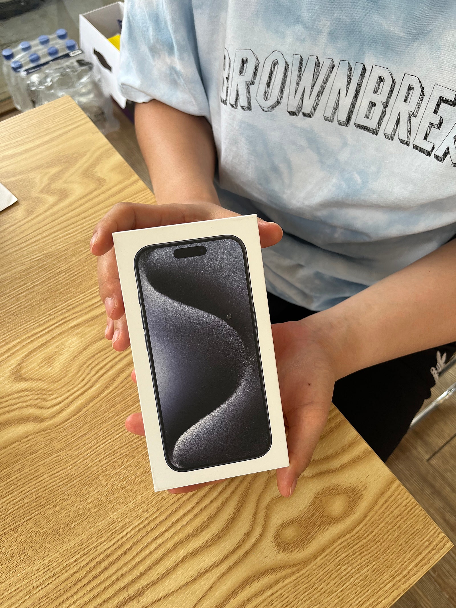 옆커폰 일산점 휴일에도 오픈하네요~