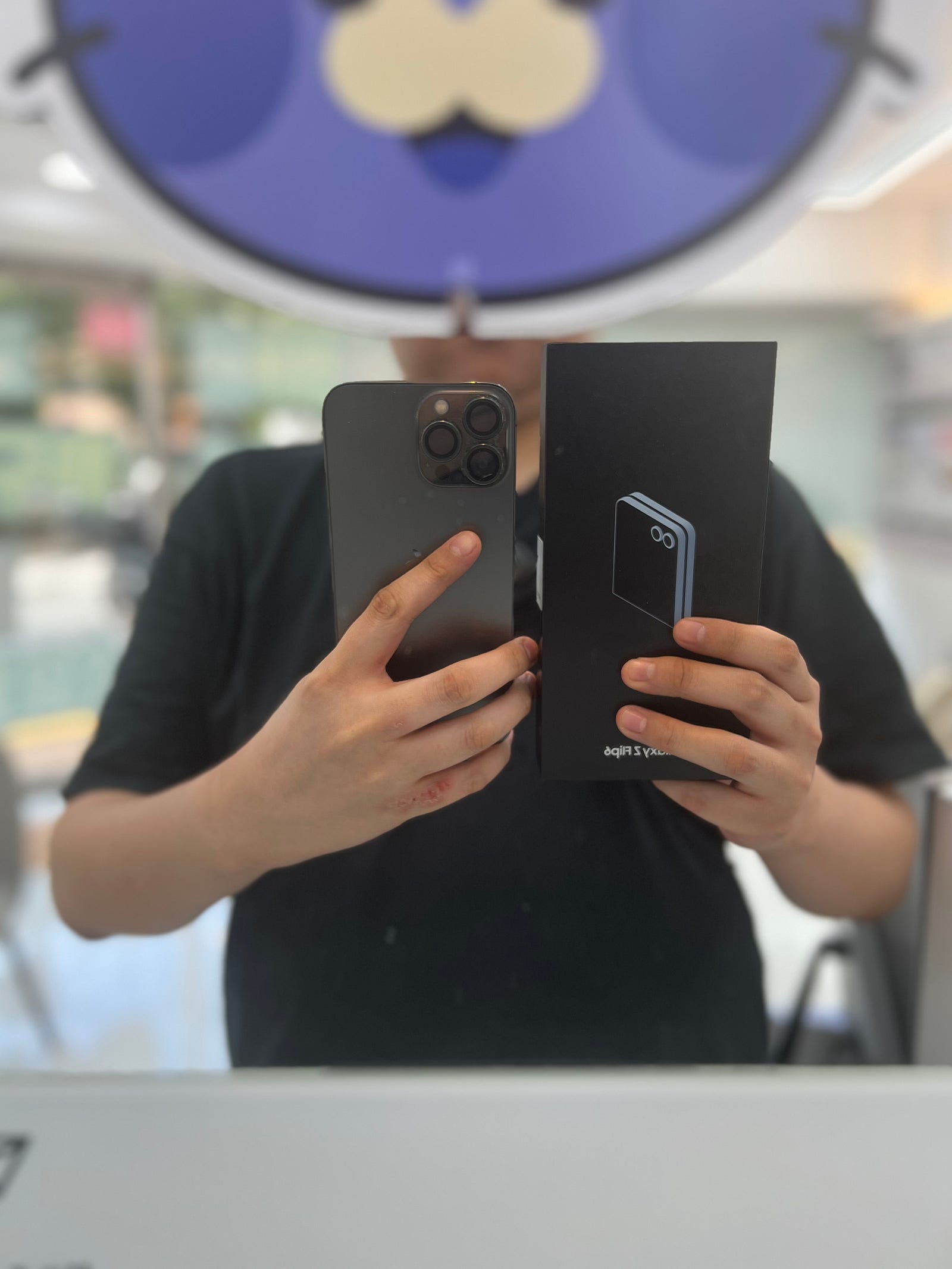 옆커폰 황금점에서 플립6 구매했습니다!!