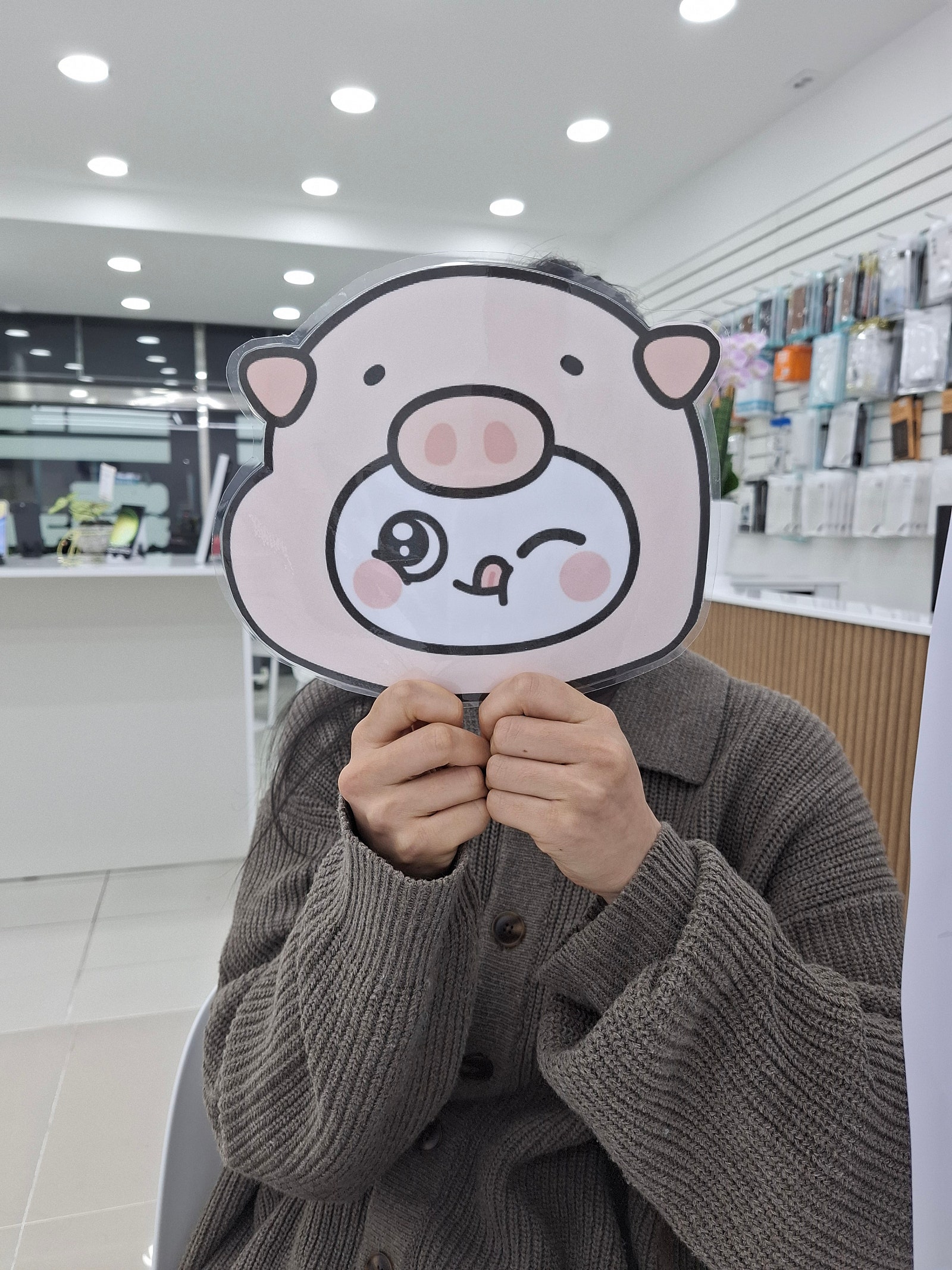 옆커폰 밀양점에서 개통합니다