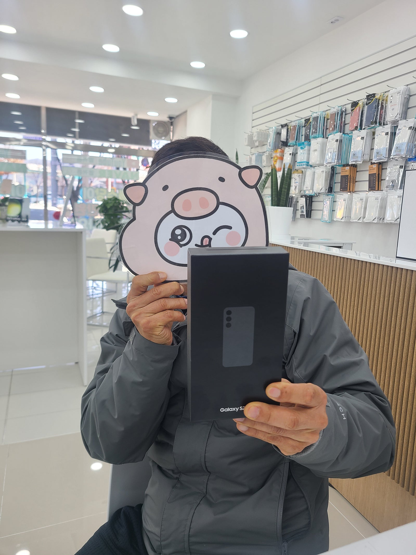 옆커폰 밀양점이 생겨 방문후 개통진행합니다