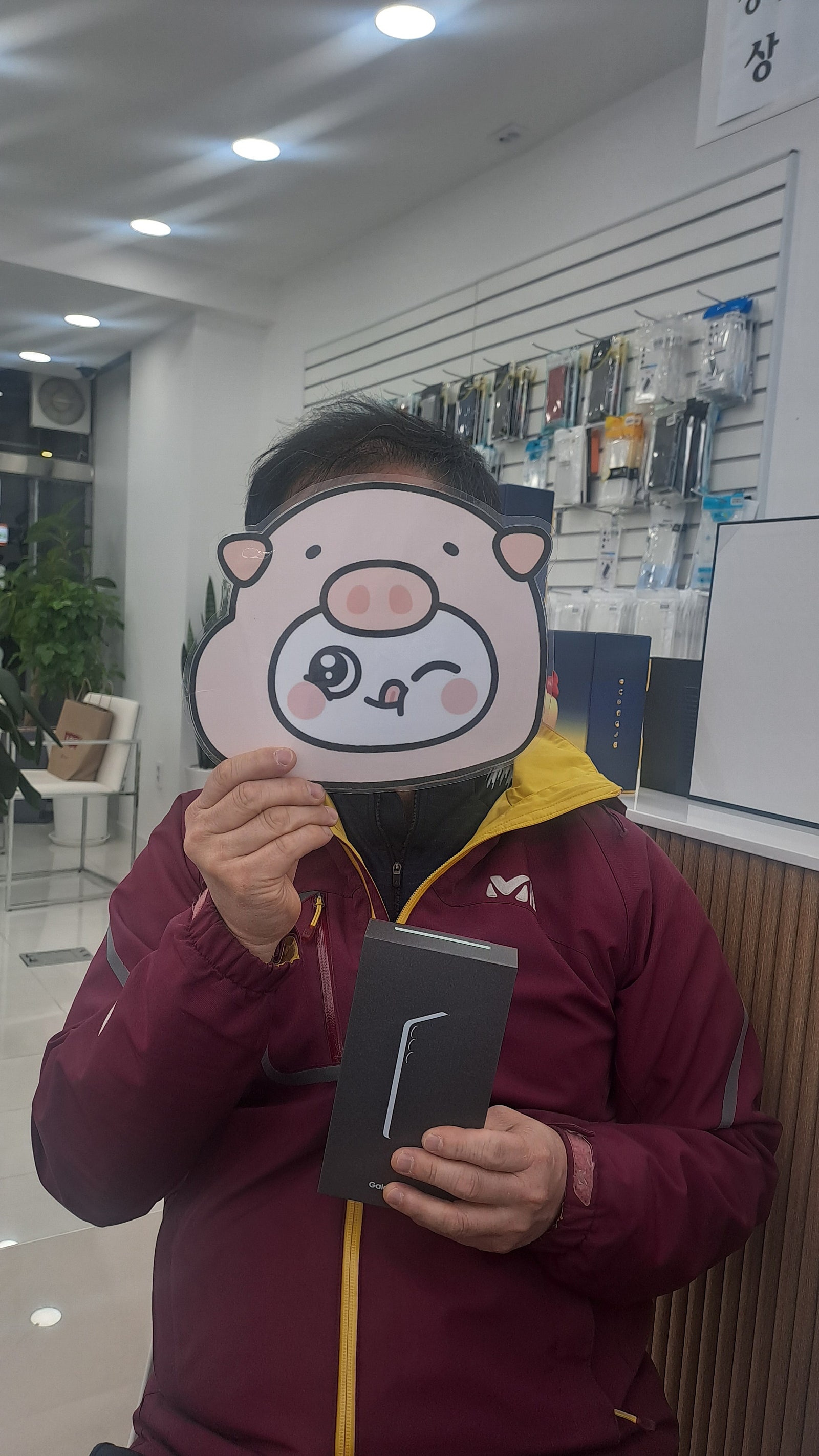 밀양 옆커폰에서 온가족 핸드폰 잘 바꾸고갑니다