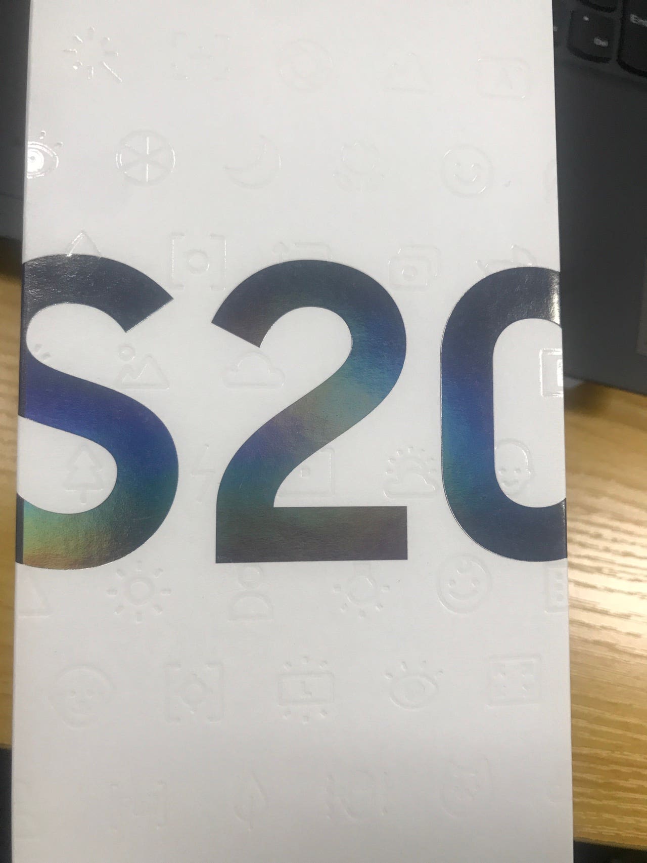 서울 서초구 휴대폰성지 아이폰12프로 랑 갤20fe 구매후기