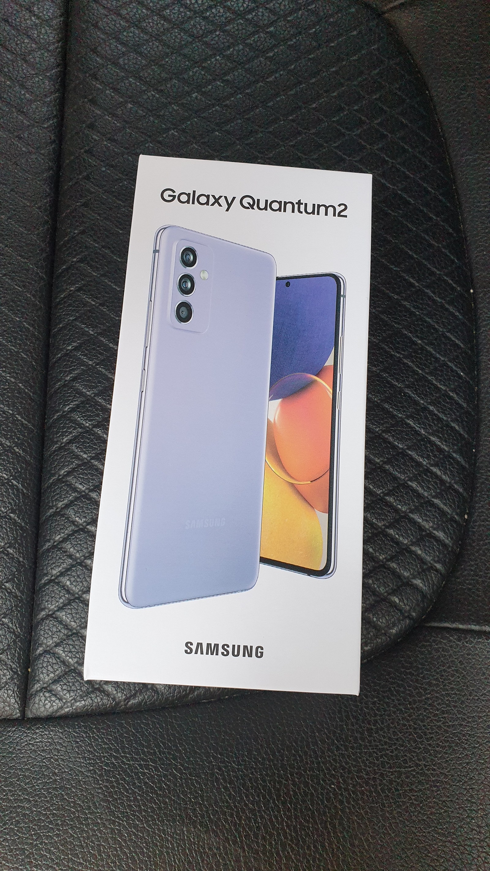 마포 서교동 핸드폰 성지에서 차비까지 받고 Galaxy Quantum2 모시고 왔어요