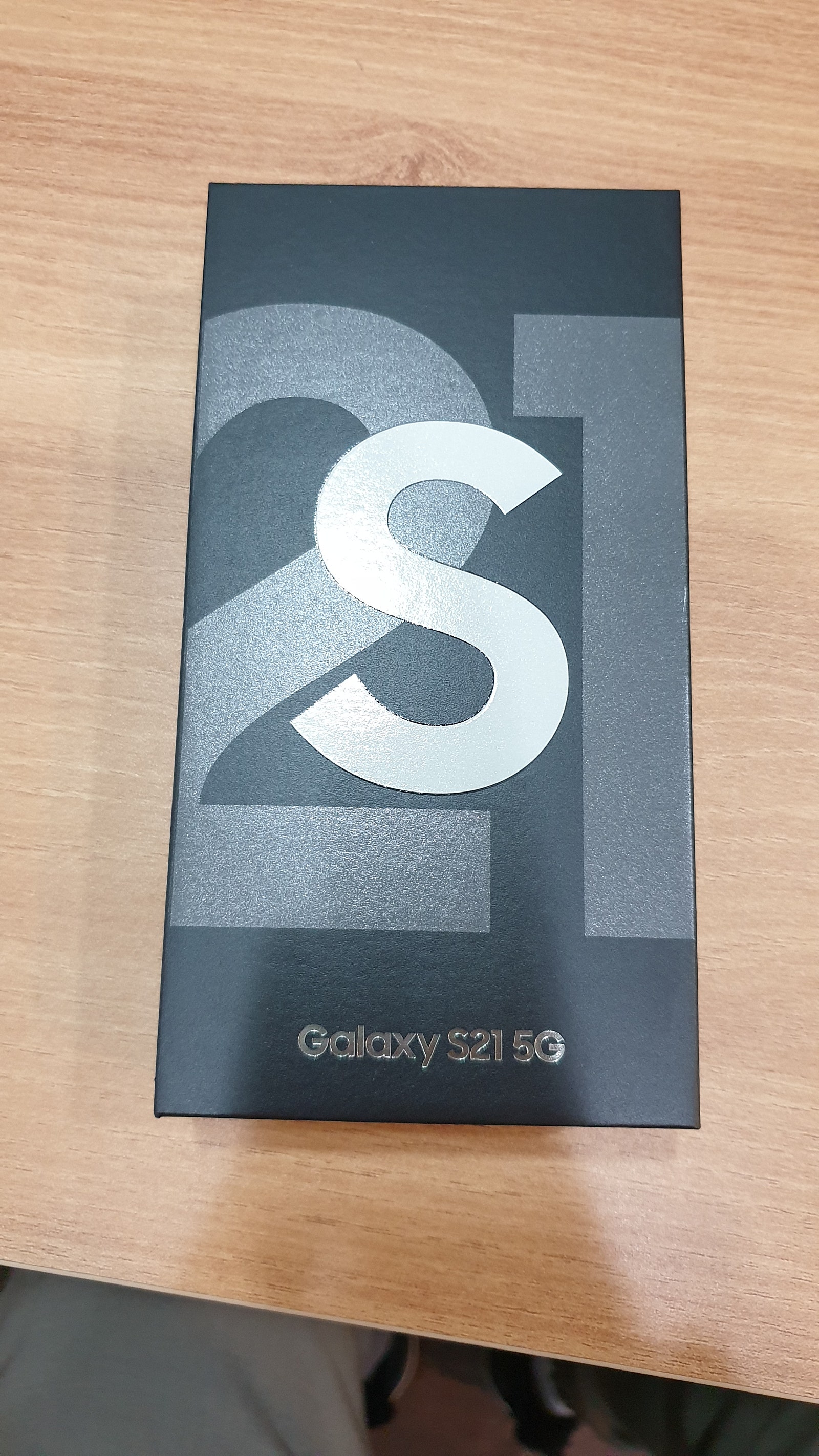 서울 동작구 노량진에서 s21 화이트!!