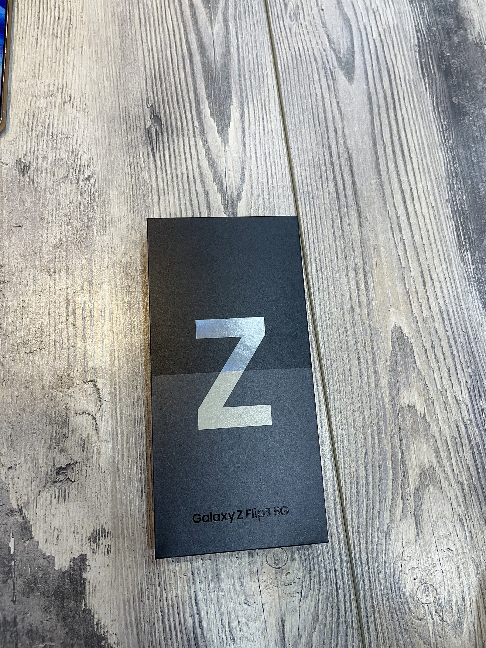 인천서구심곡동 z플립3 크림색상 싸게 구매했습니다