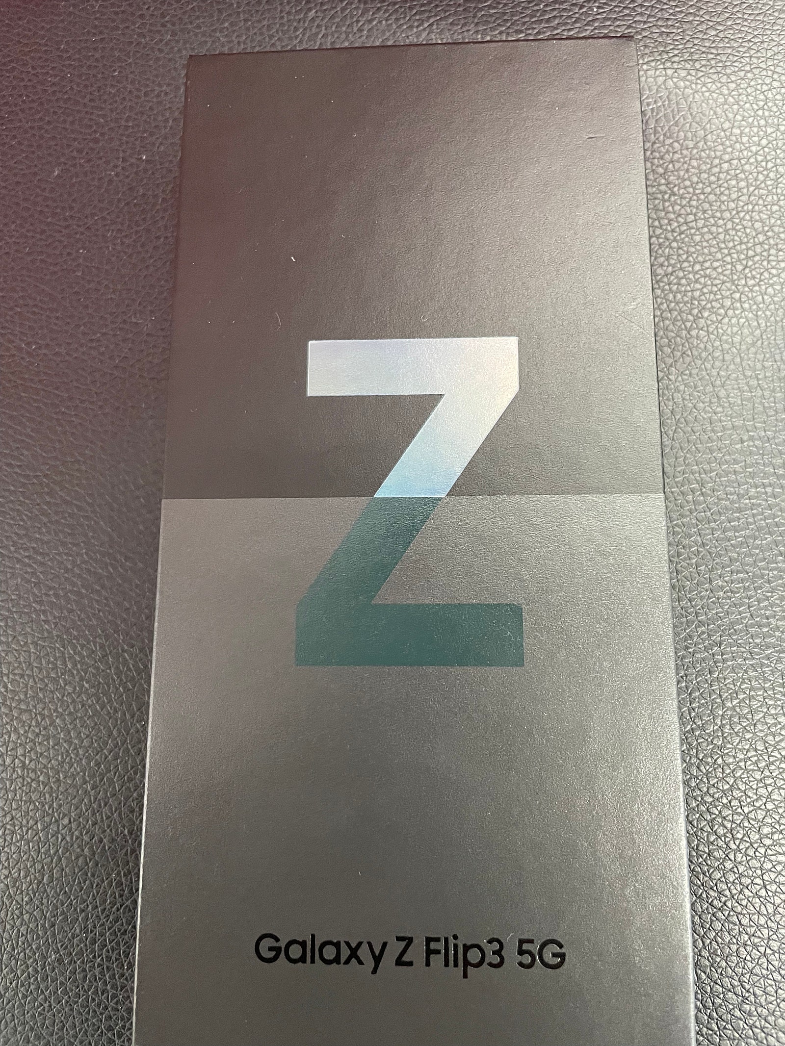 서울시 서대문구 z플립 그린색으로 번이 구매 하고 갑니다~!