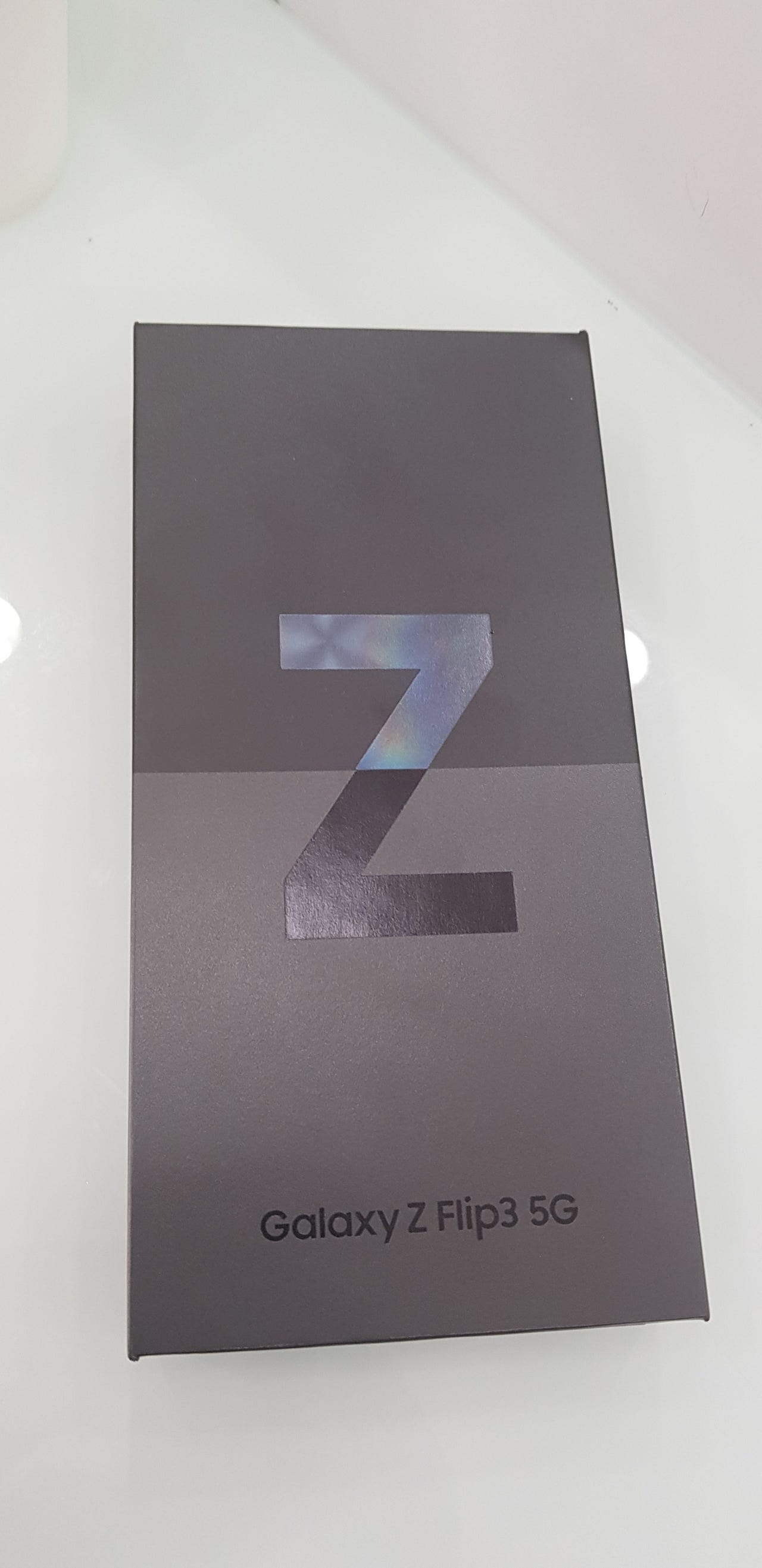중리동에서 Z플립3 기변 했습니다