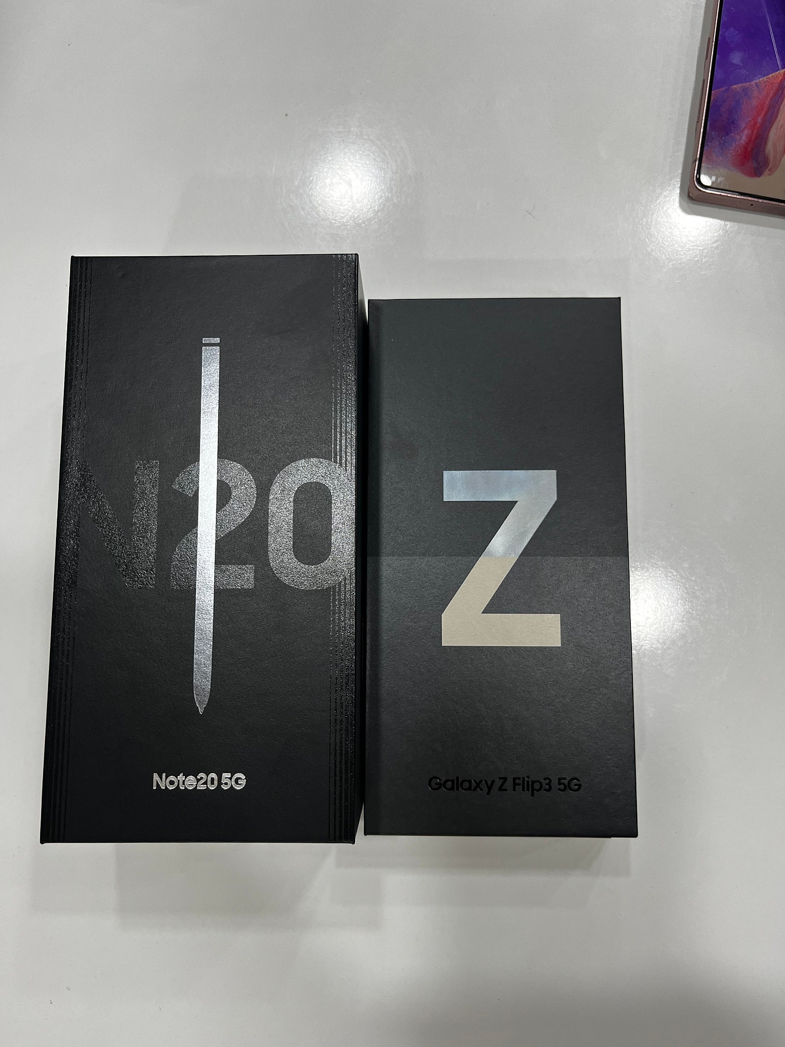 대전 노트20 앤 플립3