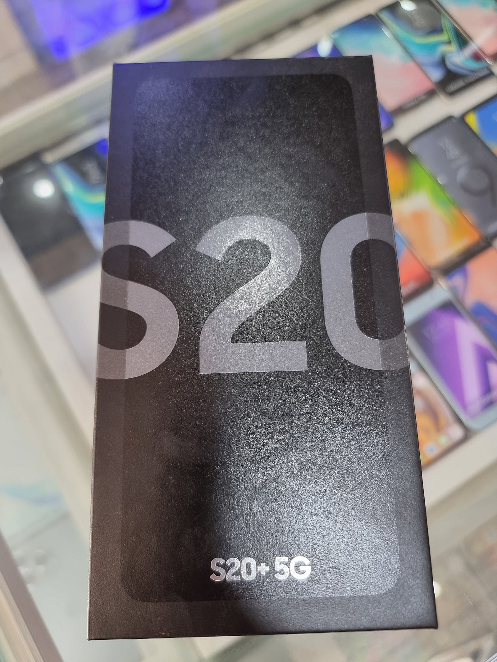 김해 관동동 와이프 s20+ 바꾸러날아왔어요