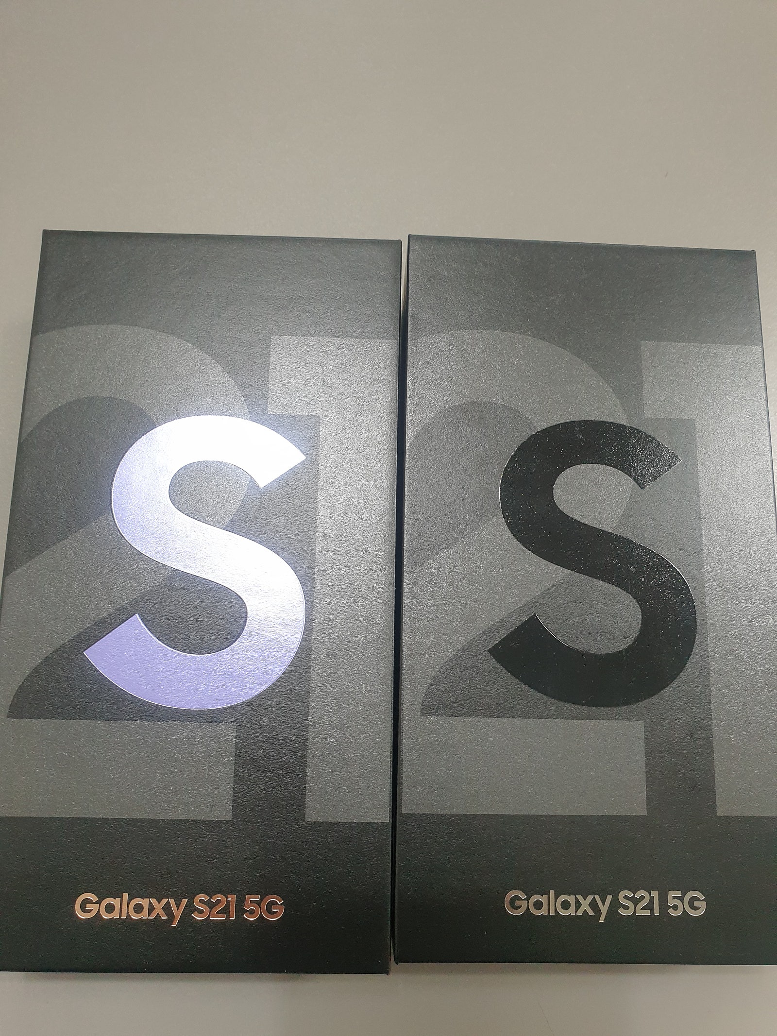 대전 동구에서 sk기변으로 s21 커플 폰 구매 잘 했습니다 친절하게 잘 해주셨어요!!