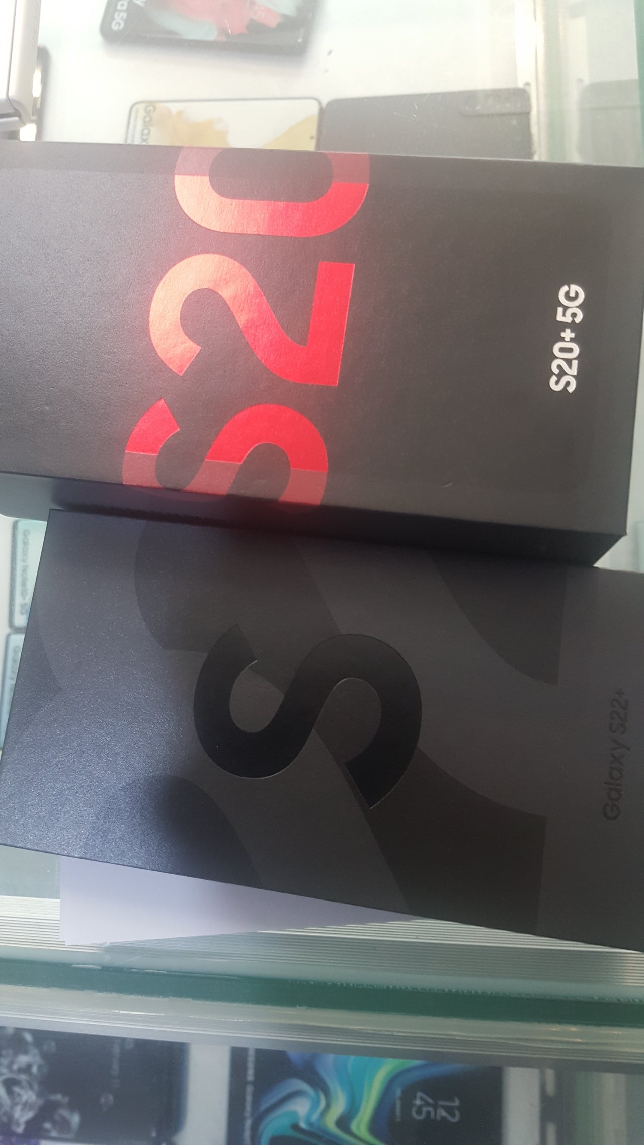 김해 장유에서 S20+ S22+ 2대 개통하고 할인받음