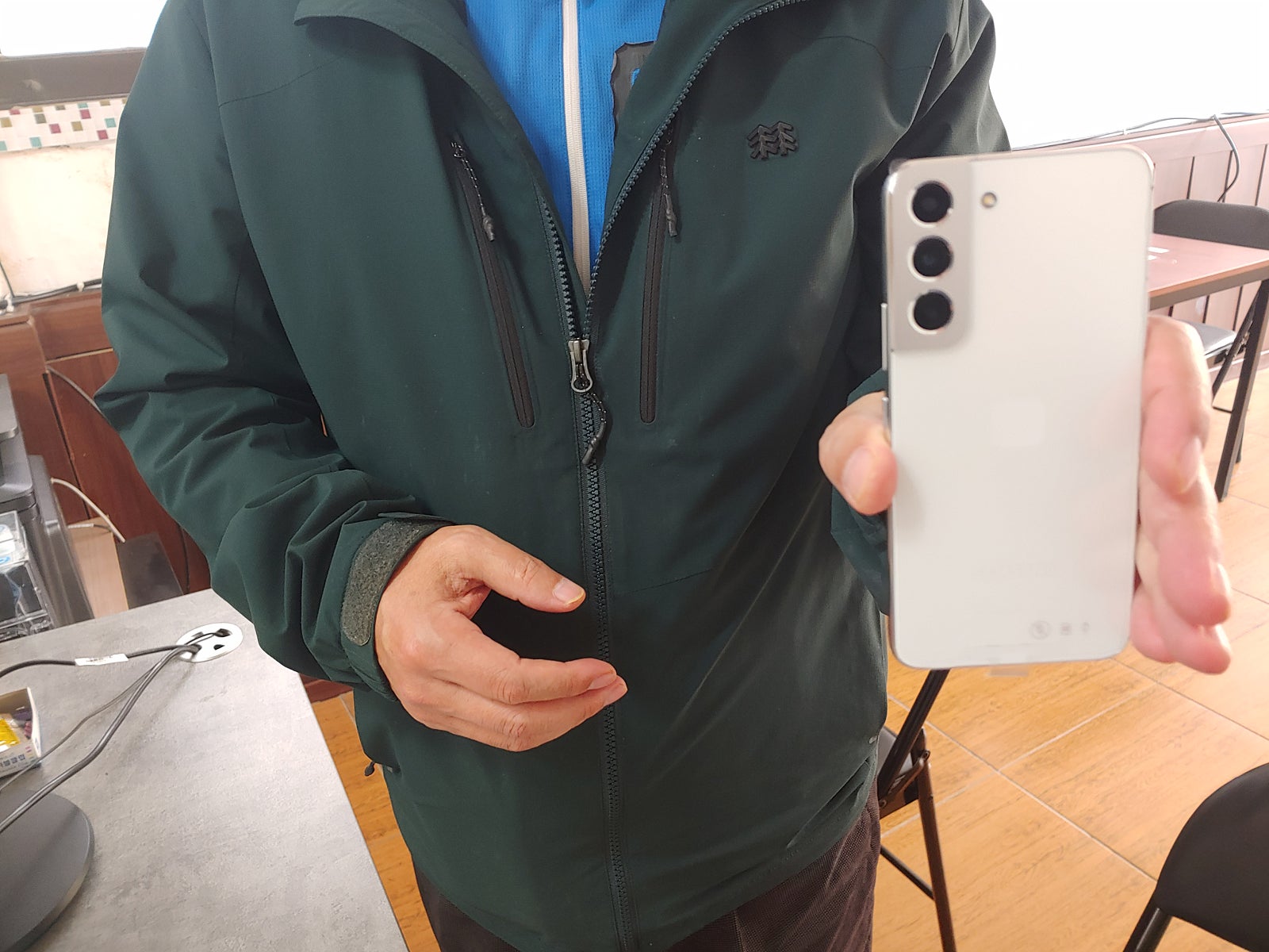 군포 당동 ㅂㄷㅋㅍ옆집 s22 번호이동 잘구입했습니다