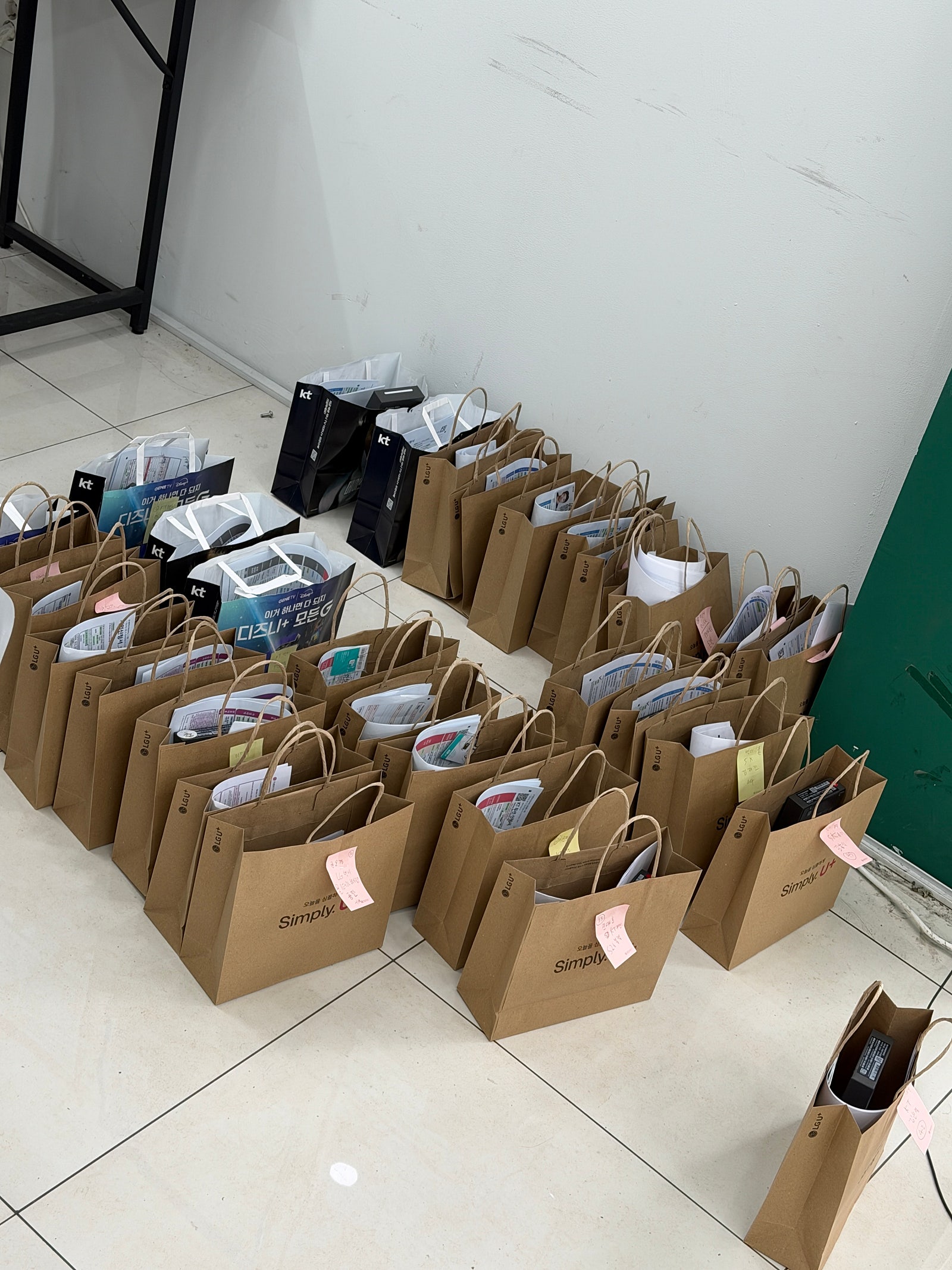 옆커폰 사창점 사전예약 구매했어요 !!